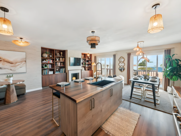 Luxury Coastal Retreat in La Jolla - Designer Furnishing & Private